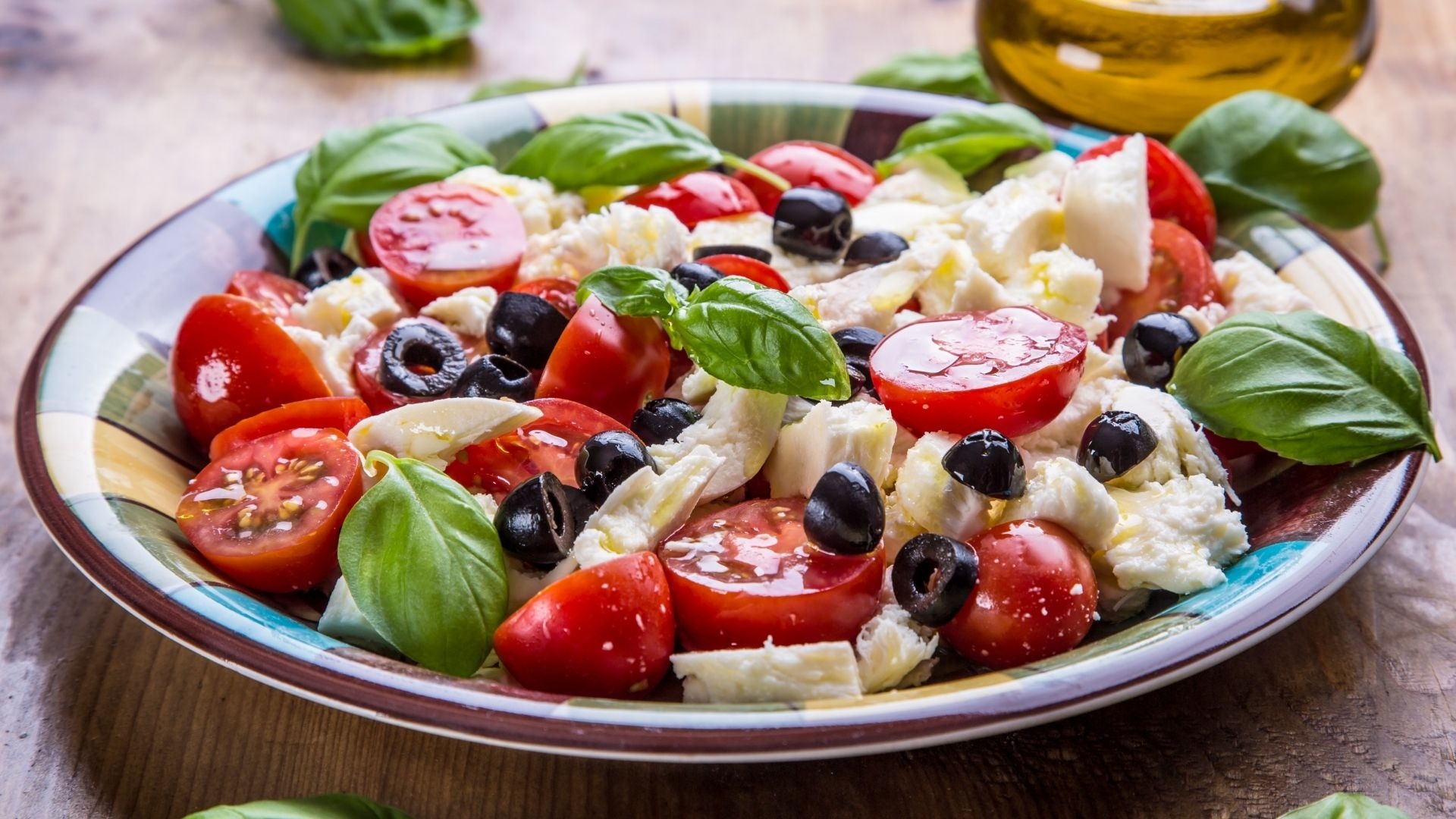 Akdeniz Salatası